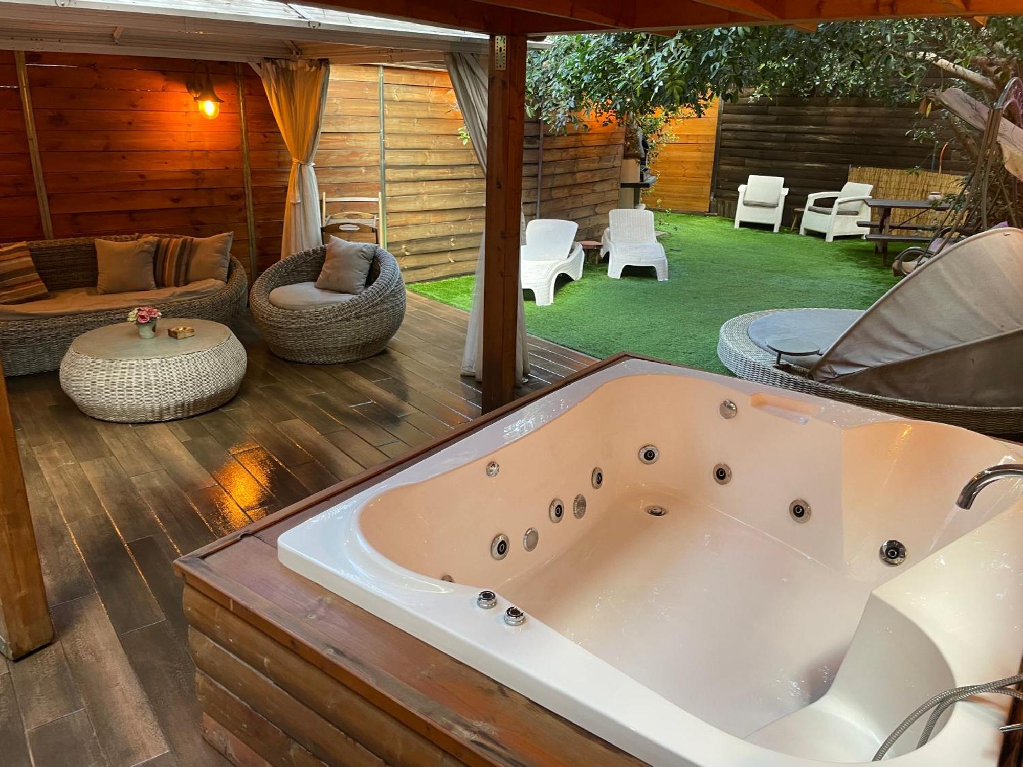 Вилла Private Garden House Хайфа Экстерьер фото
